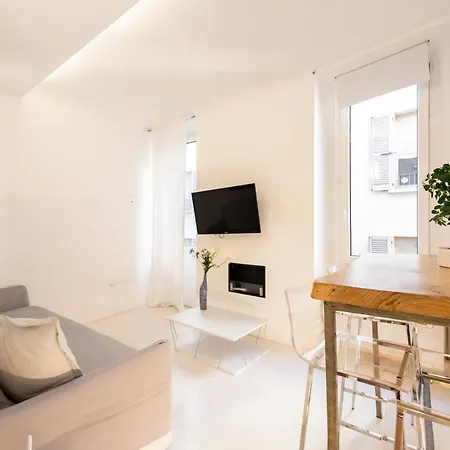 Classe E Netflix In Piazza Vittoria Apartment
